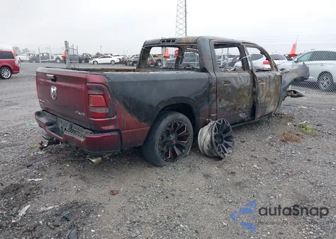 2019 Ram 1500 Limited 4X4 5'7 Box z USA, uszkodzony, nr VIN 1C6SRFHT6KN594249